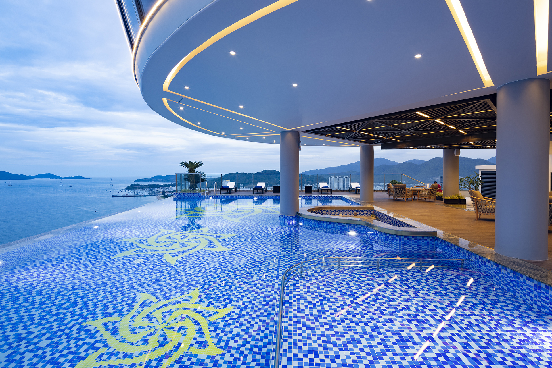 Sky High Infinity Pool